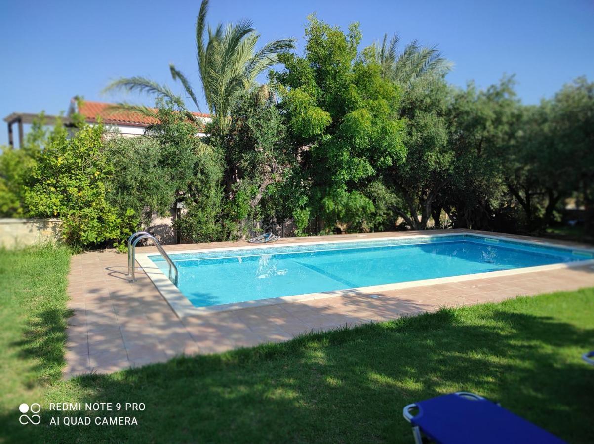 Villa Koulouridi Daratsos ภายนอก รูปภาพ